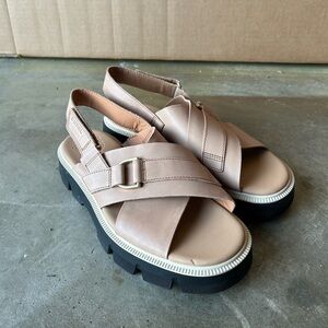 SOREL Rein Criss Cross Sandals